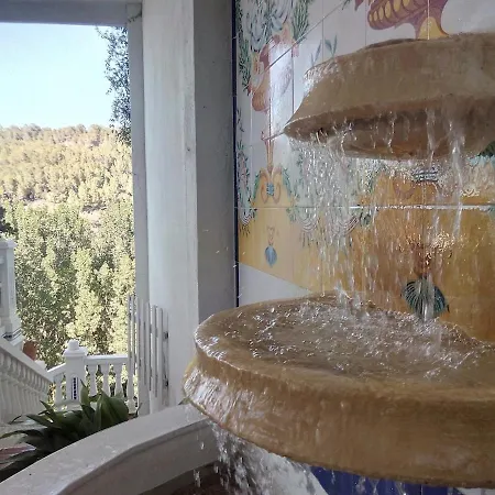 La Casa De La Cascada Holiday home Anna